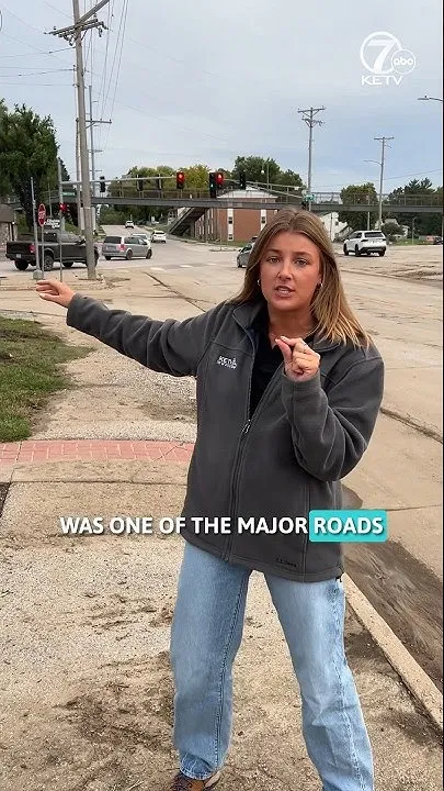 Omaha flood leaves cars stranded, roads closed (Video)