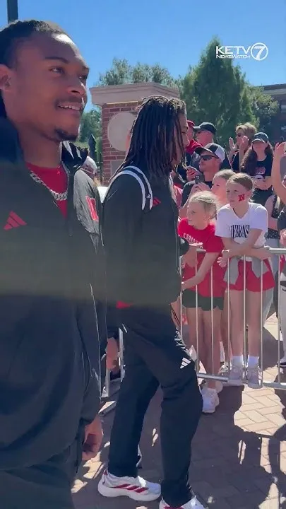 Nebraska arrives at Memorial Stadium ahead of Maryland game (Video)