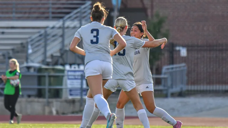 Sanchez, collective effort bolsters shutout over Chargers
