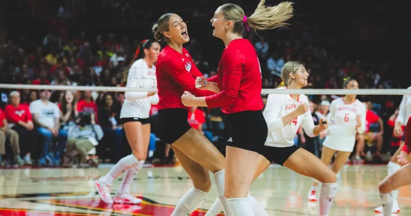 Another impressive night for Andi Jackson, another sweep for No. 1 Nebraska volleyball