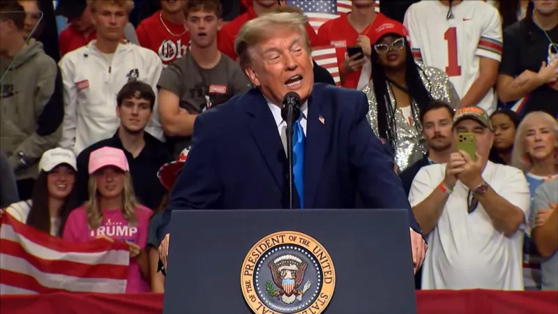 Trump heads to Ohio for midterm rally