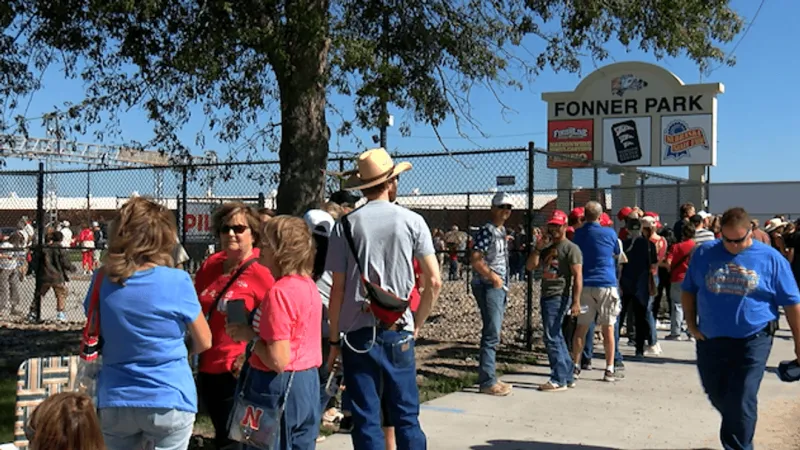 Supporters, protesters gather at Fonner Park for Nebraska Trump visit