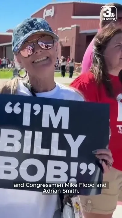 Trump signs red dye diesel order, rallies Nebraska Republicans for 2026 midterms (Video)
