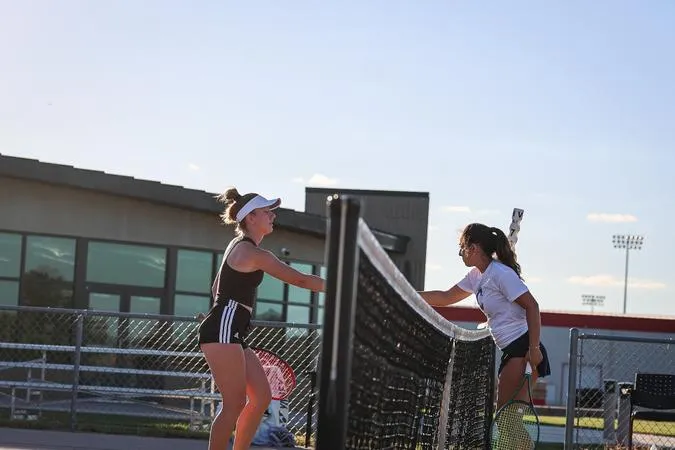 Women's Tennis Drops 6-1 Decision To Simpson
