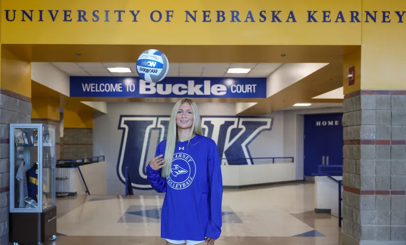 Grace Schmedding goes from rival to key player for UNK volleyball