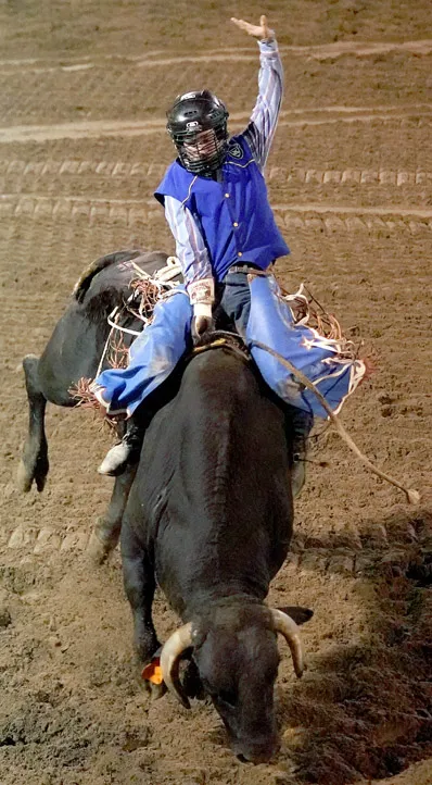 College men's rodeo team dominates in North Dakota