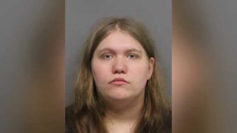 Lincoln woman faces child abuse charge after newborn seriously injured