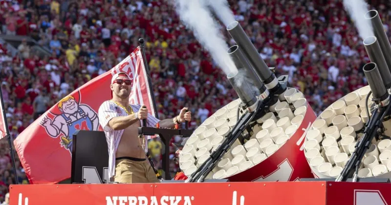 Husker alum Will Compton likes Nebraska's 'vibe' as Indiana looms: Ben Doody's media notes
