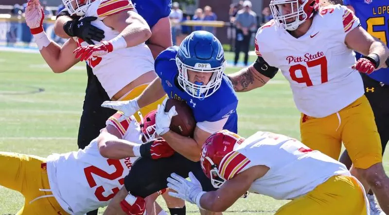 Game 6 Preview: Lopers Look to Slow Griffs Under the Lights