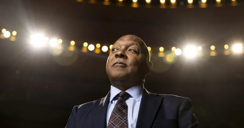 Wynton Marsalis feels 'at home' in Nebraska as curtain draws on Lied Center performances
