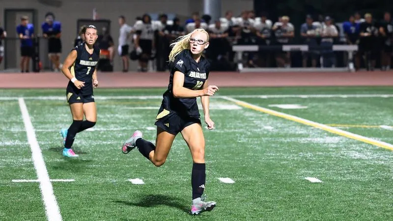 Prairie Wolves Fall to Loras, 3-0