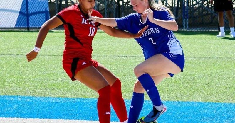 Lopers earn 1-1 draw with No. 3 Pittsburg State