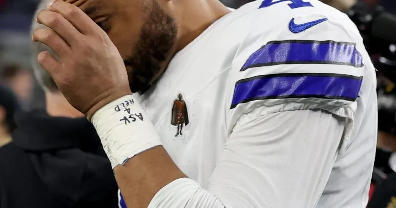 Tim Cowlishaw: Boos directed at Cowboys on Thursday were rare, yet deserved. Will there be more?