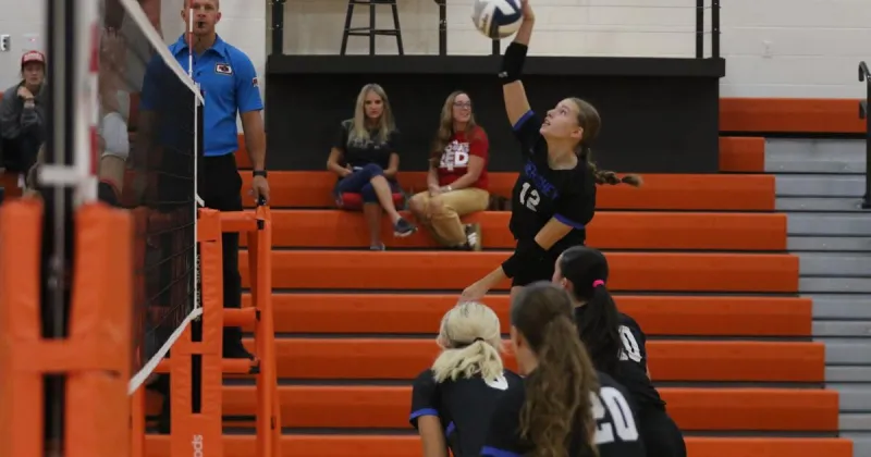 Hershey volleyball sweeps Maxwell to kick off Maxwell/Hershey/St. Pat's Triangular