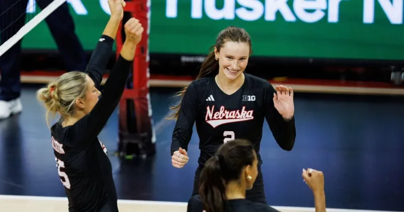 After sweeping Indiana and Wisconsin, Nebraska volleyball sweeps up Big Ten honors