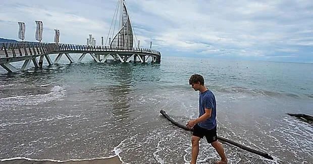 Death toll rises to 6 as Hurricane Simon, Rachel remnants unleash floods in Mexico