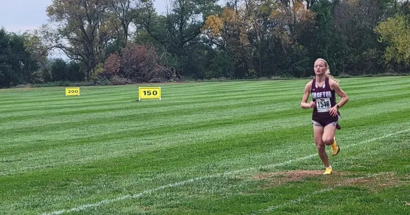 Ty Freeman, Avery Arens earn golds at D-1 district
