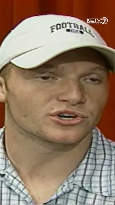 Huskers install new field turf in Memorial Stadium in 1999 (Video)