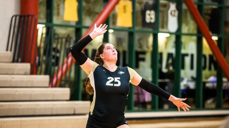 Molly Ramirez reaches 1,000 career kills as NWU falls to No. 17 Dubuque in five