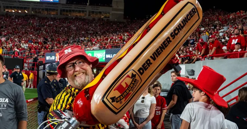 'Der Viener Schlinger': The meat cannon that launched 20,000 hot dogs
