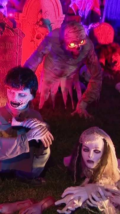 La Vista yard haunt features giant spider, skeleton playing violin (Video)
