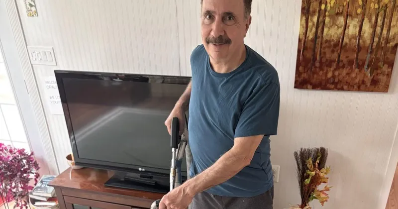 Jerry Zezima: Magic carpet guys clean up after canine guest