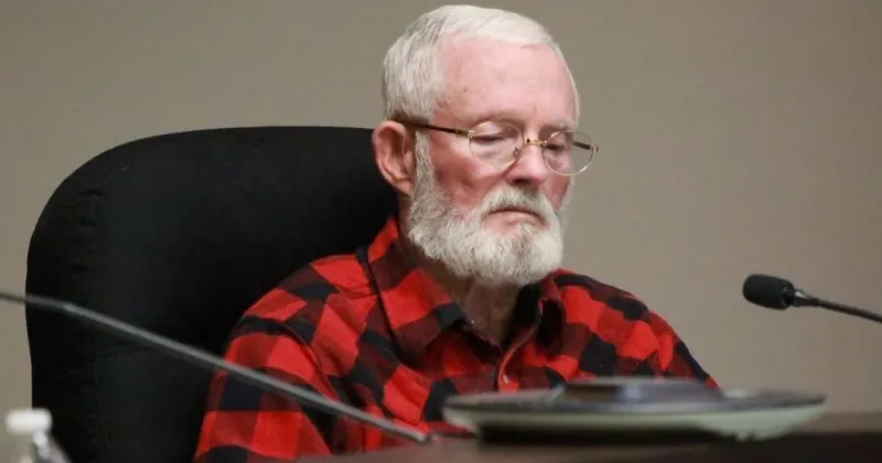 Commissioners to consider Humane Society funding, road project bids
