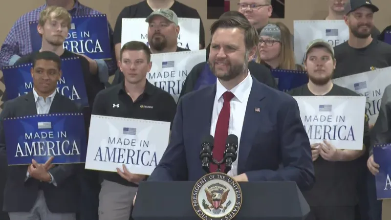J.D. Vance to host midterm rally in North Platte