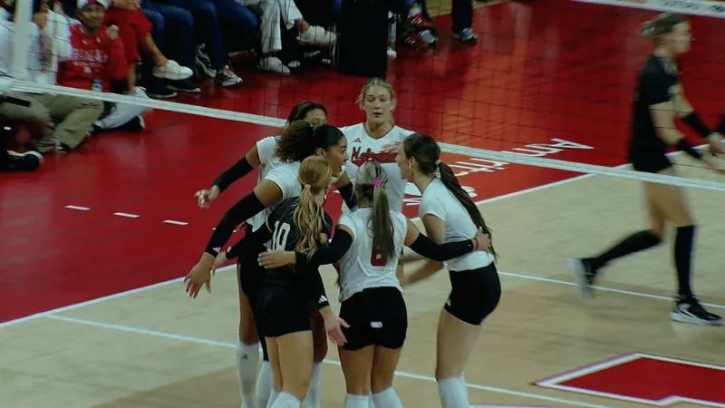 Nebraska remains unanimous No. 1 in AVCA Top 25 poll