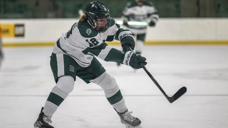 Last-Second Goal Lifts Dartmouth over Saint Anselm, 2-1