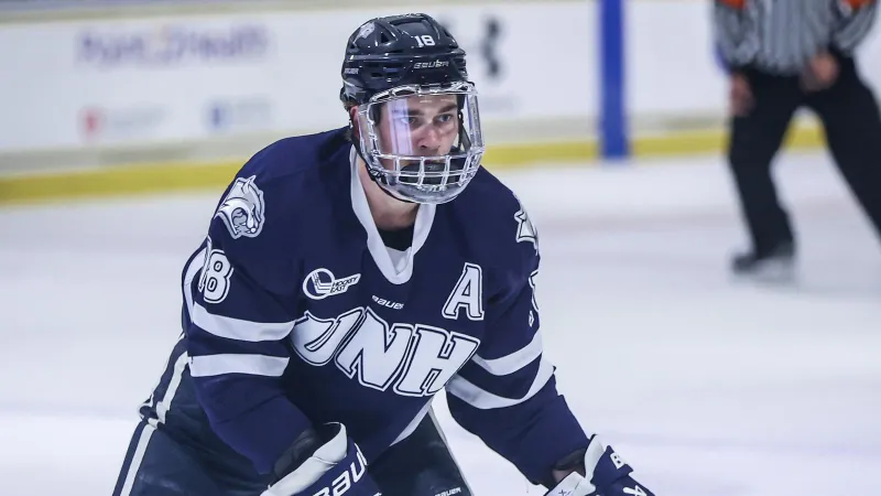 Wildcats Drop Overtime Game at Holy Cross, 3-2