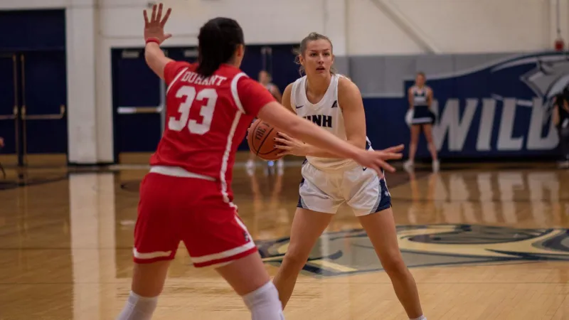 'Cats Drop Sunday Matinee to BU, 78-42