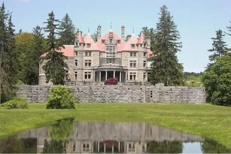 How Big and Where Is the Biggest House in Massachusetts?