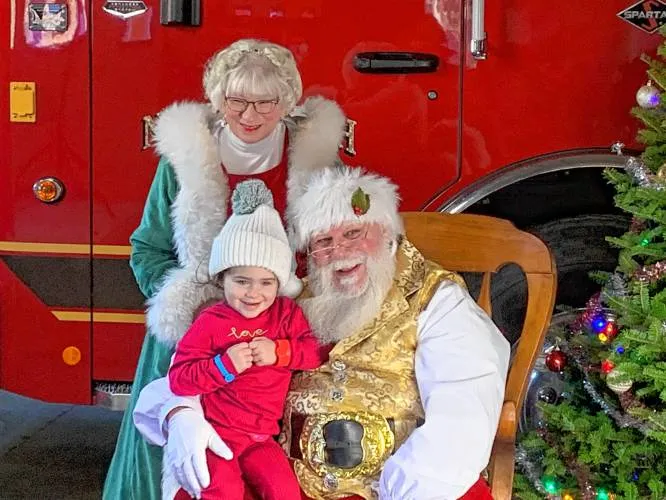 PHOTOS: Santa visits New Ipswich Fire Department for photo fundraiser