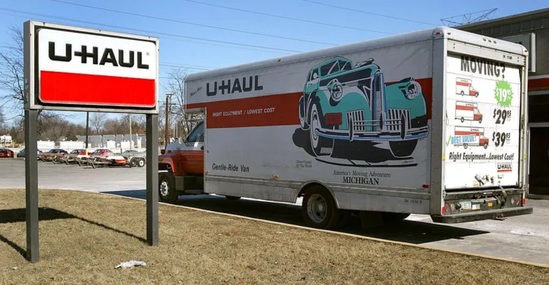 Maine Family Moves to Vegas and Regrets it After U-Haul Stolen