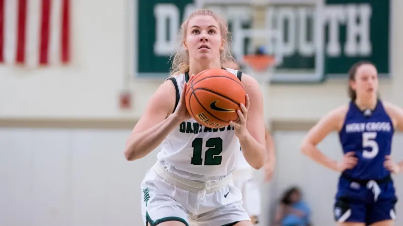 Women's Basketball Ready to Battle Vermont and Siena