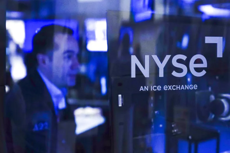 Wall Street ends mixed in an uneven start for December