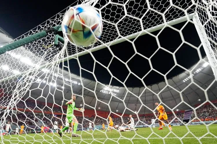 Netherlands eliminate USMNT, 3-1, in Round of 16 at World Cup