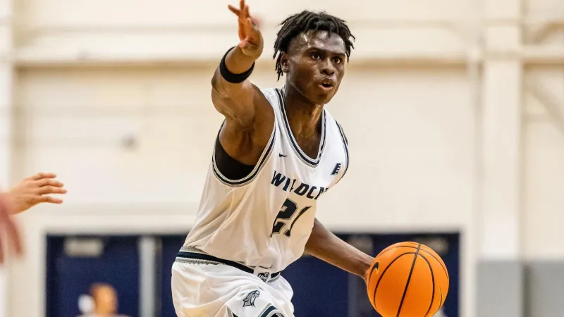 Daniels Delivers Double-Double in 56-52 Defeat at Columbia