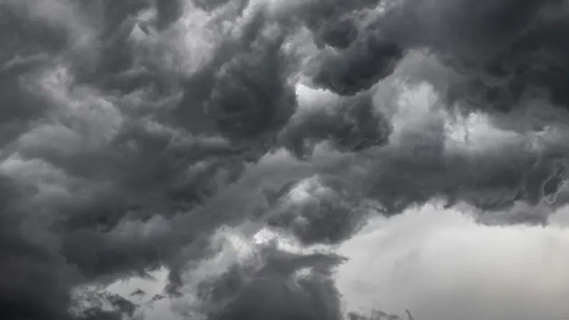 NJ weather: One more day of 90s, strong storms, cool and damp MDW