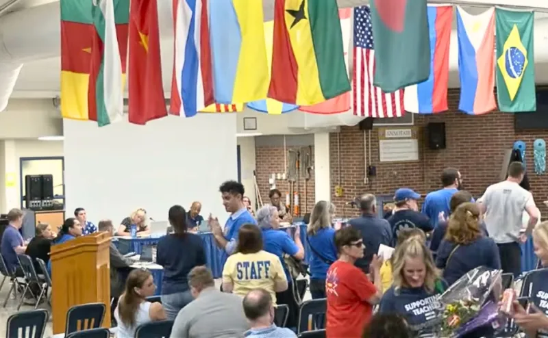 Collingswood Teachers Union Delivers Symbolic No-Confidence Vote as Divide Broadens Between Cash-Strapped District, Educators