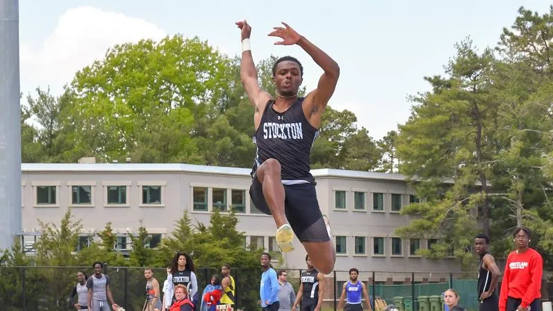 Fogg Claims Second Team All-America Honor at NCAA Championships