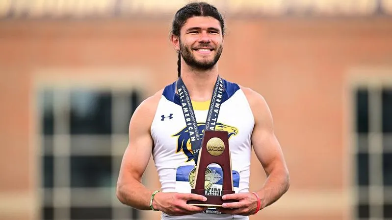 Rychkov, 4x400 Claim All-American Nods in Last Day of NCAAs