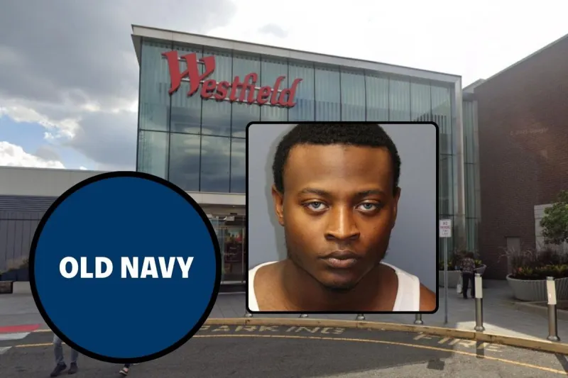 Parents rattled after man exposes himself to kids at Old Navy
