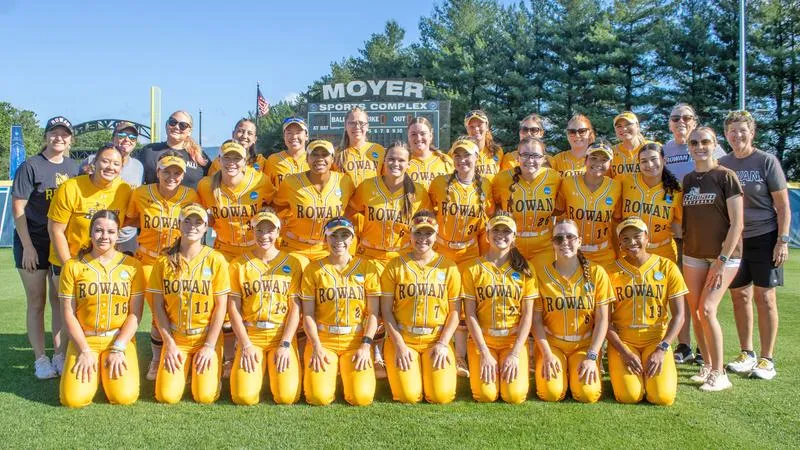 World Series Run Ends as #16 Softball Falls to #8 Belhaven, 4-2