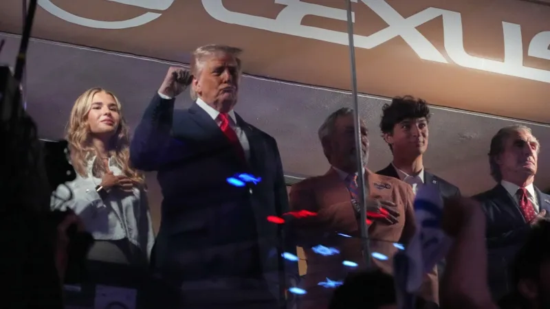 Trump booed by crowd during anthem prior to Knicks-Spurs game
