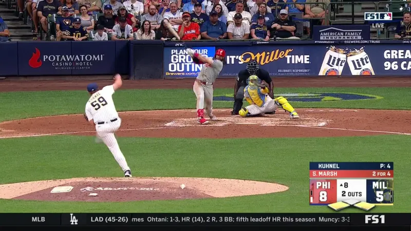 J.T. Realmuto hits 3-run homer in 5-run 6th and Phillies hold off B...