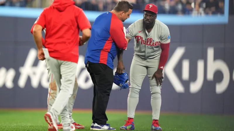 Phils' Adolis Garca to have season-ending surgery for lat injury