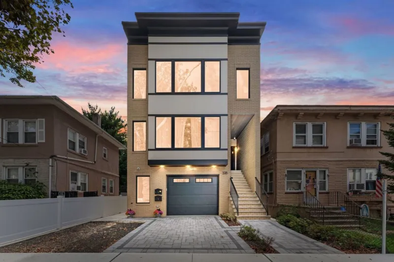 Michelle Mumoli of Compass Lists Stunning 3-Bedroom Condo in Jersey City's Lincoln Park South