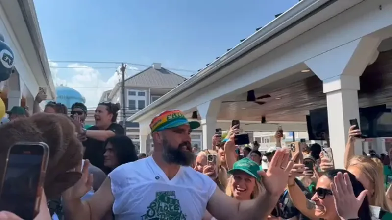 Jason Kelce guest bartending at Jersey Shore for annual fundraiser